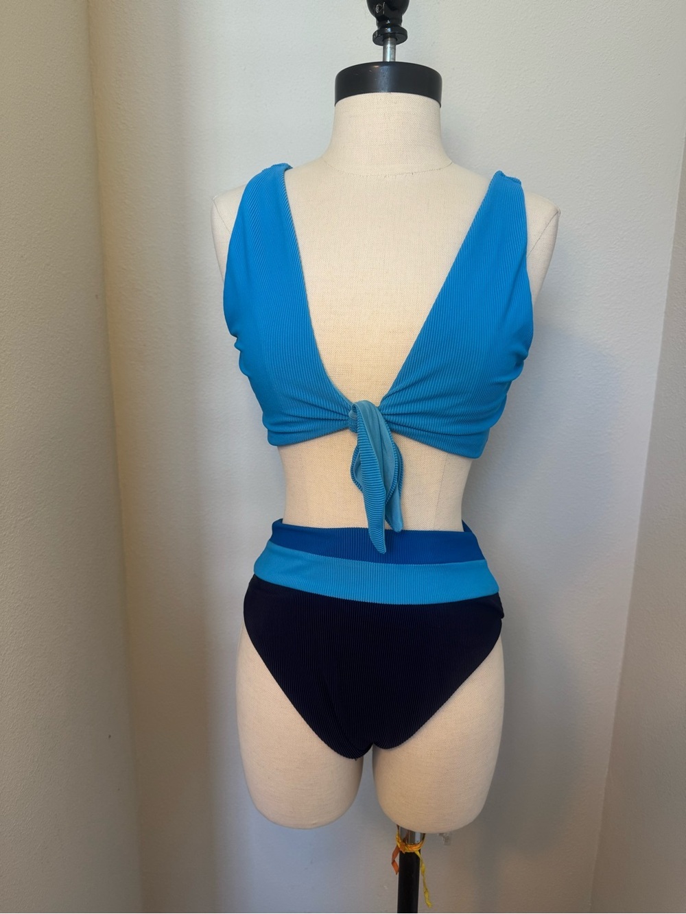 Beach Riot Bikini Solid Highway bikini top and Heidi high waisted bottom NWT - Picture 2 of 7